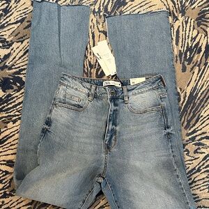 Zara Women's Classic Blue Straight Leg Jeans